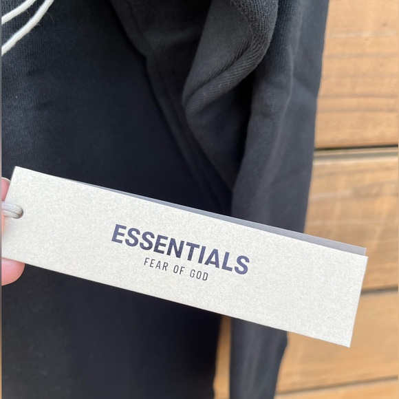 NWT Essentials Fear of God crew neck relaxed fit sweatshirt, Black, XS - Picture 10 of 11